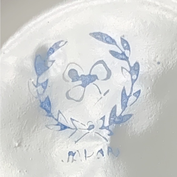 Vintage signed Inarco Tea / coffee Cup with Purple Violets / flowers - Picture 8 of 8